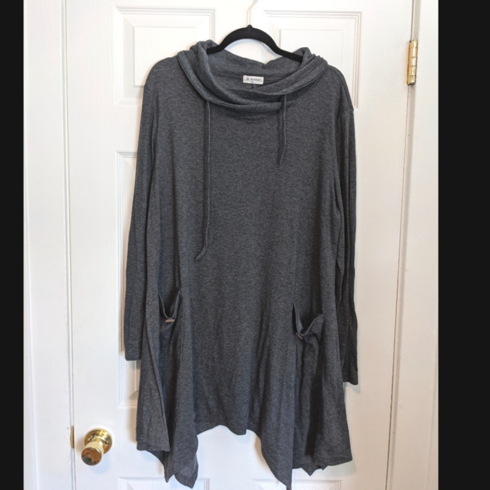 Gray Cowl Neck Tunic with Long Sleeves